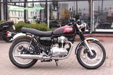 Kawasaki W800