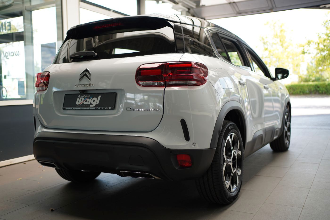 Fahrzeugabbildung Citroën C5 Aircross Hybrid 180 EAT8 Max Automatik Navi
