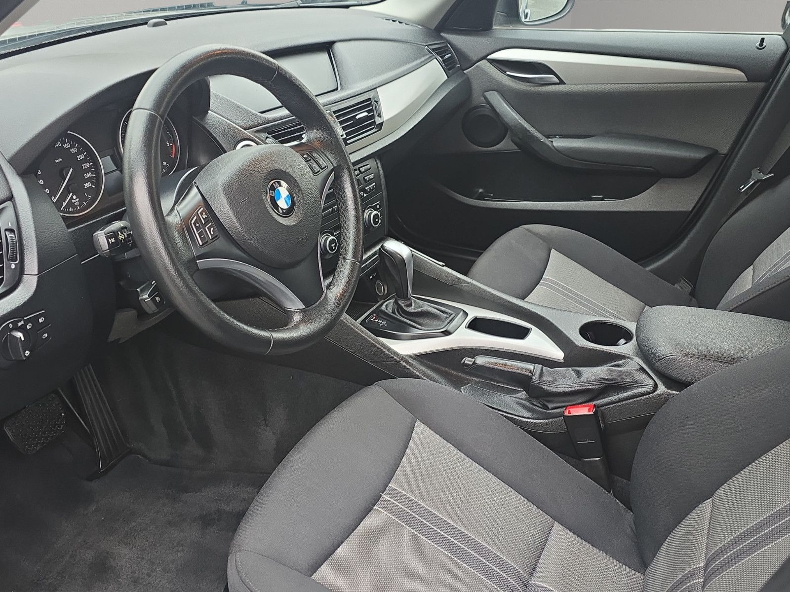 Fahrzeugabbildung BMW X1 20 d sDrive/AUTOMATIK/KLIMA