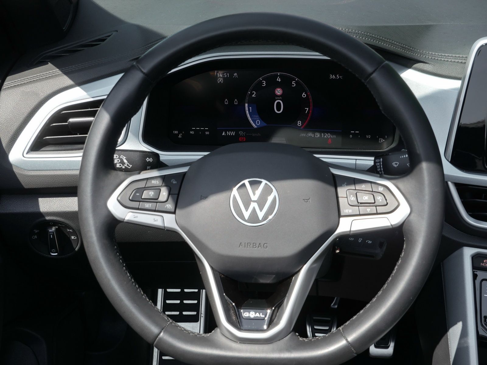 Volkswagen T-Roc - Bild 9