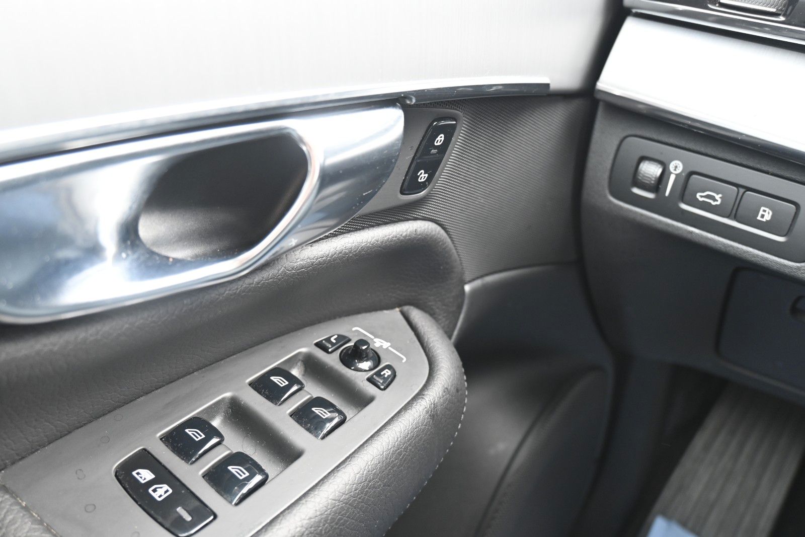 Fahrzeugabbildung Volvo XC90 T8 AWD RC Inscription Expression*RFK*PANO*