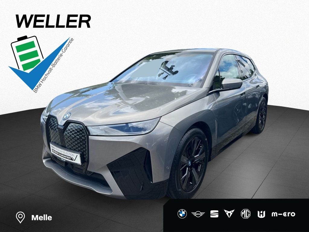 BMW iX