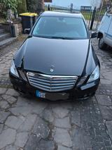 Mercedes-Benz E 220 CDI BlueEFFICIENCY AVANTGARDE AVANTGARDE