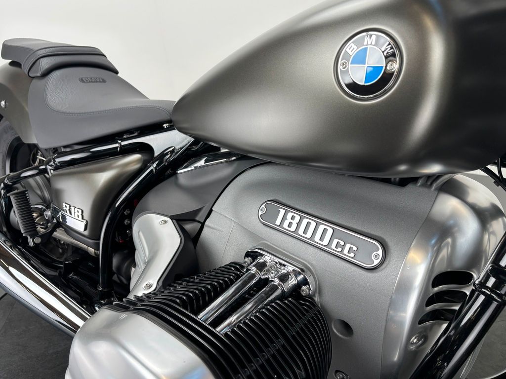 Fahrzeugabbildung BMW R18 *NEUWERTIG *MANHATTAN