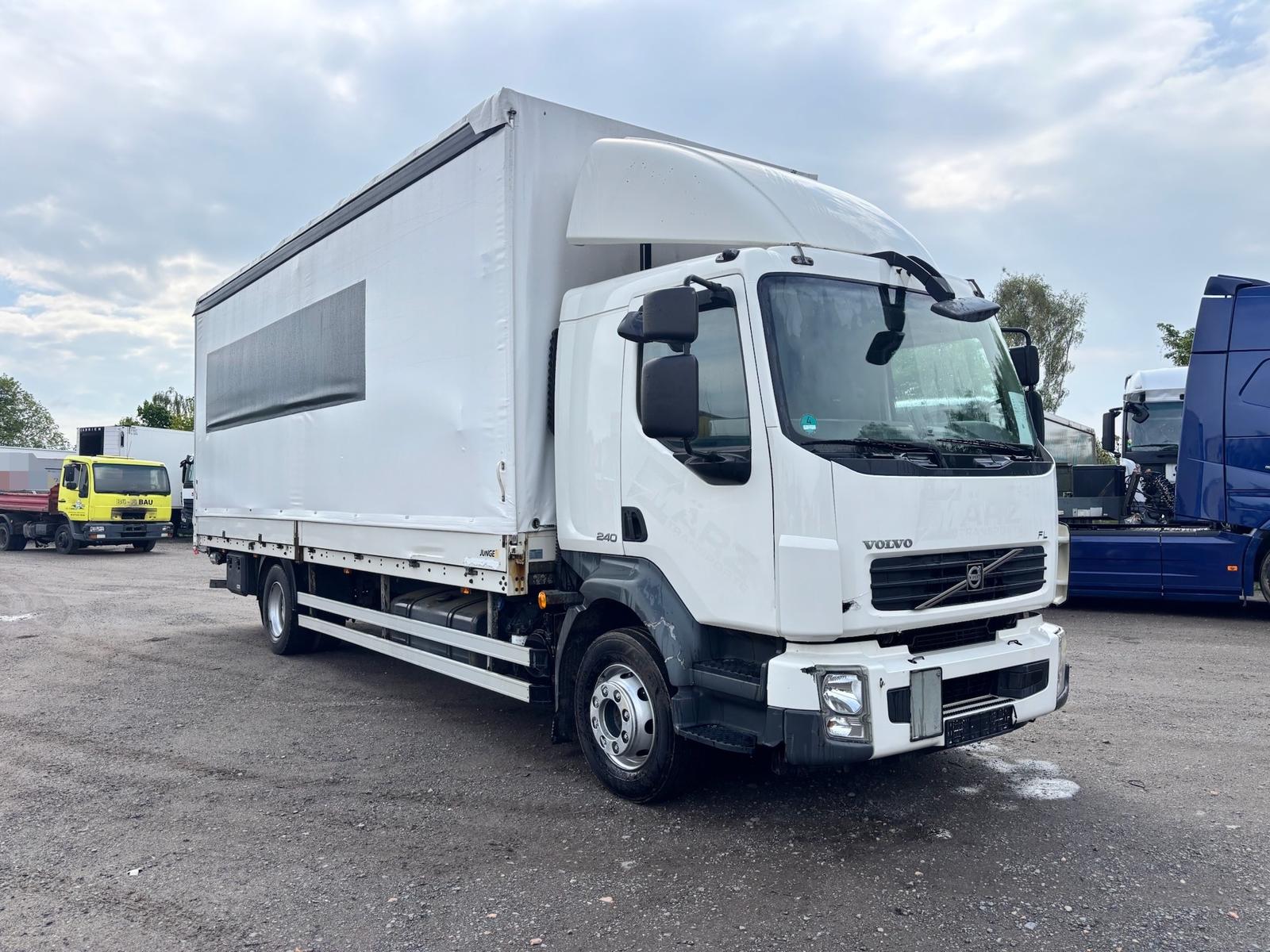 Volvo FL240 Bordwände*Schlafkabine*LBW*AHK*L: 7,2m