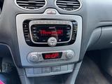 Ford Focus 1,8 16V Turnier - Ford Focus: 16v