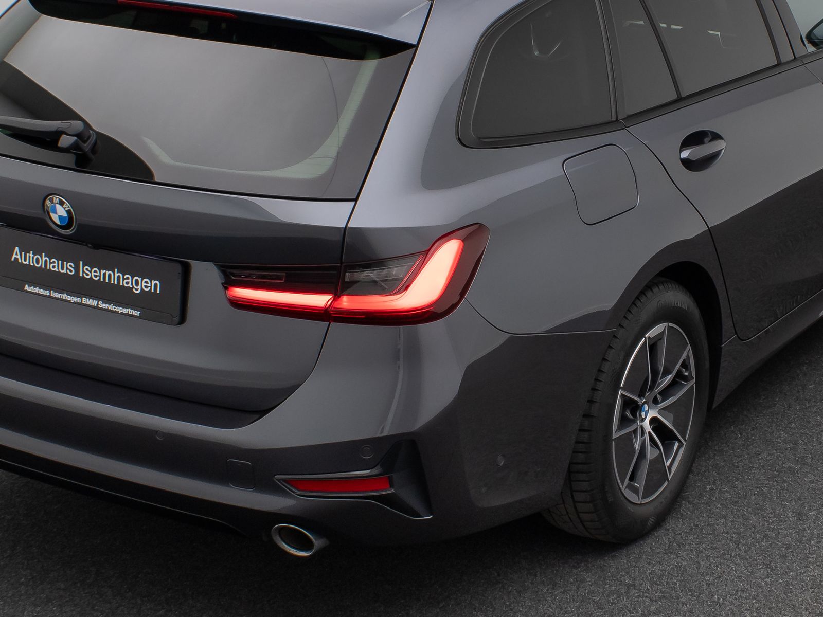 Fahrzeugabbildung BMW 320d Sport Line Kamera DAB Alarm HiFi Komfort