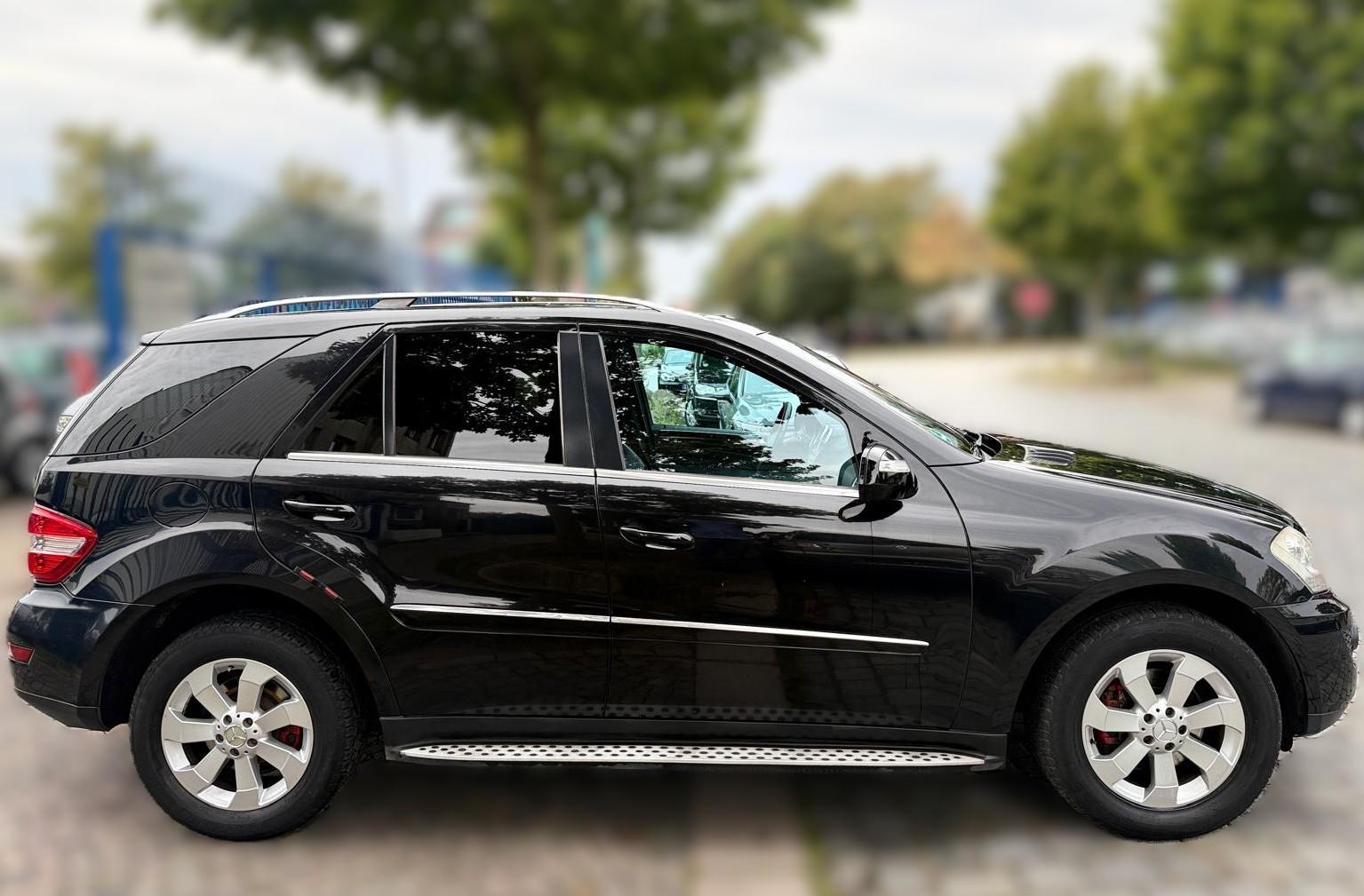 Mercedes-Benz ML 320
