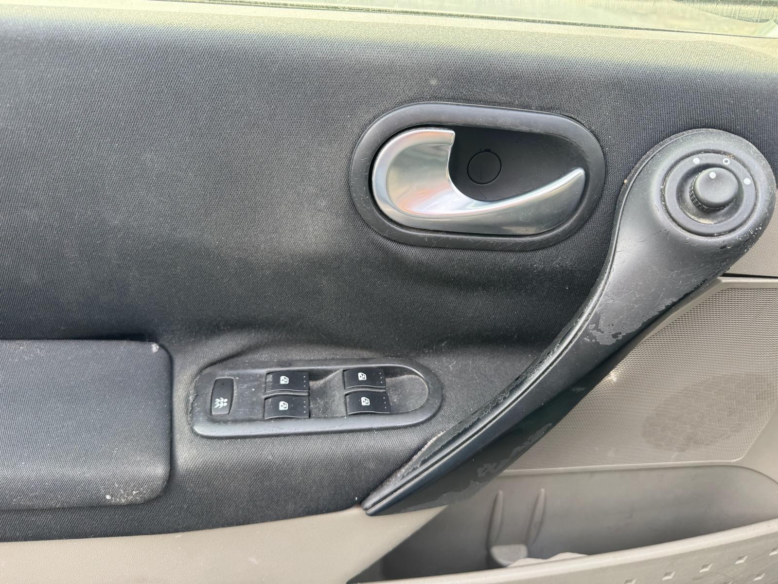 Renault Megane 2004 — photo 11