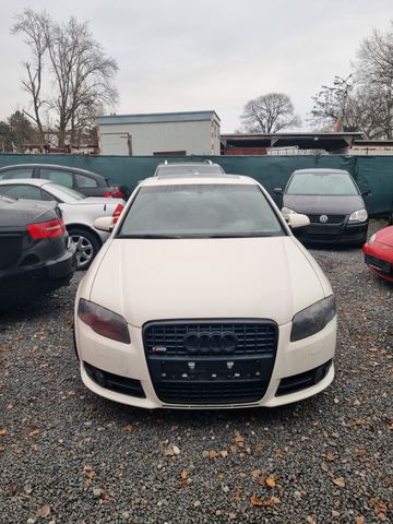 Audi A4 Automatik/Vollleder /E-Sitze/E-Dach