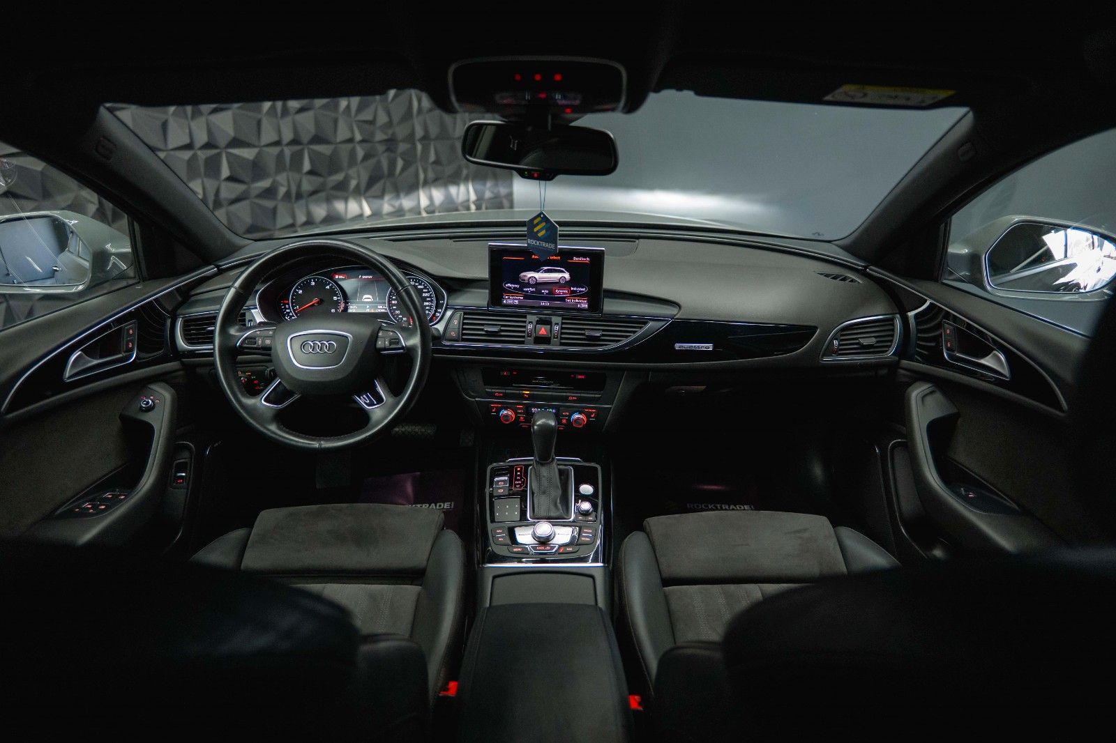 Fahrzeugabbildung Audi A6 Avant 3.0 TDI quattro Competition MTM 380PS