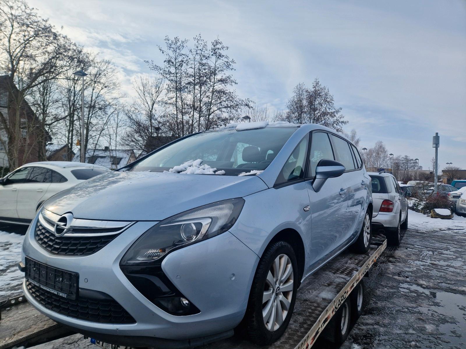 Opel Zafira C Tourer Edition Motorschaden 7 sitze