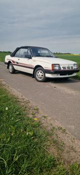 Opel Ascona - scheckheftgepflegte Opel Ascona
