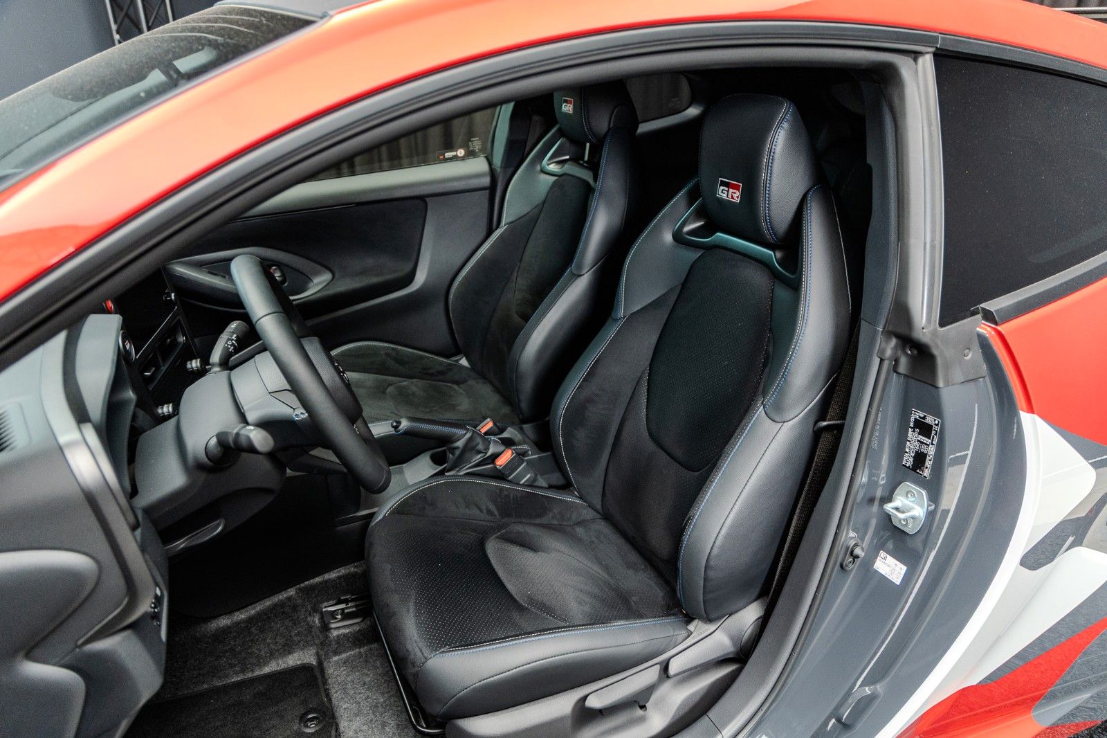 Fahrzeugabbildung Toyota Yaris 1.6-l-Turbo GR Rovanperä Edition