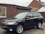 Mitsubishi Outlander PHEV Instyle 4WD NAV LEDER RKAM XENON - Mitsubishi Outlander: Instyle