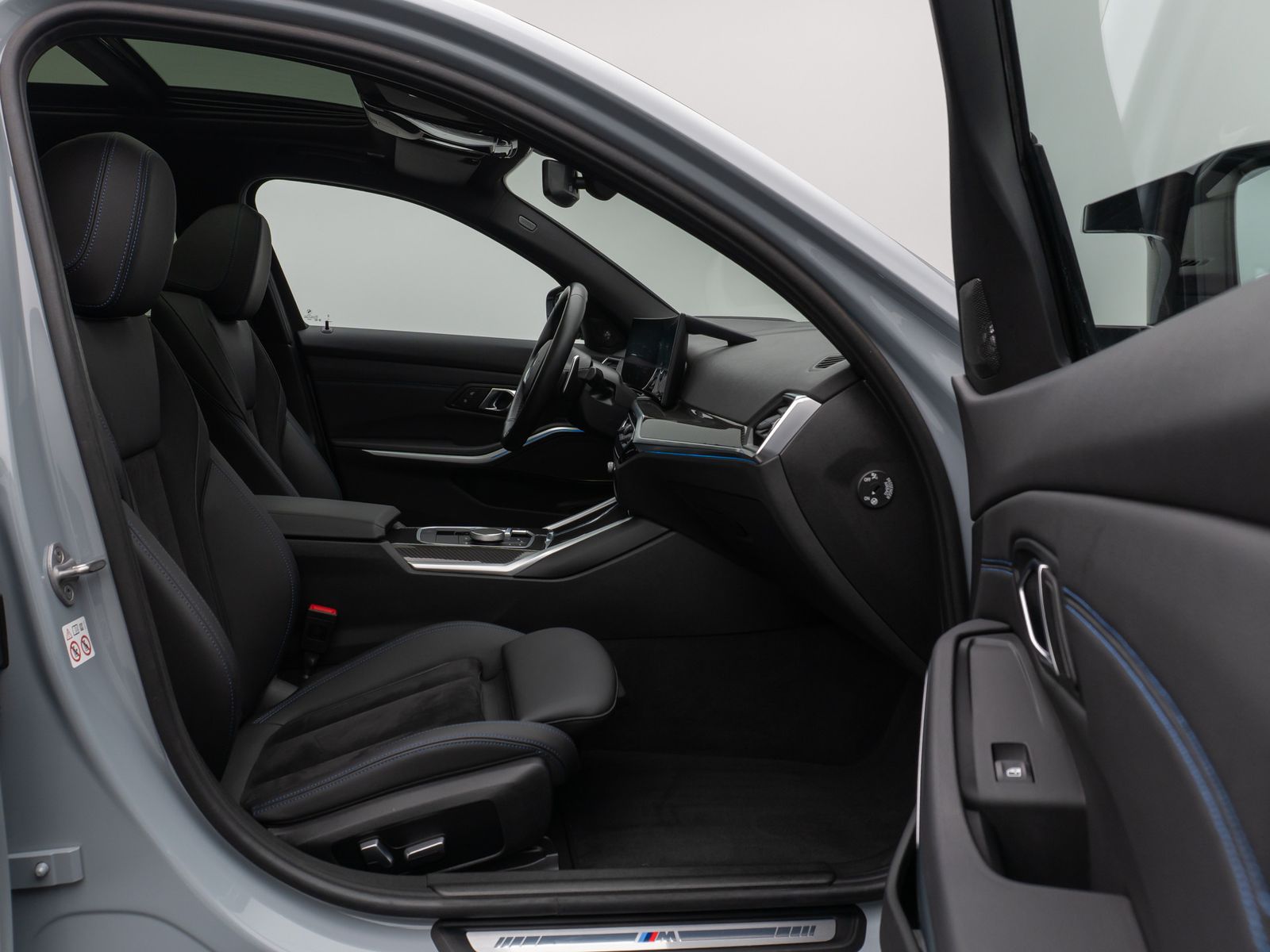 Fahrzeugabbildung BMW M340i xD Panorama Kamera DAB H/K Komfort 19Zoll
