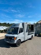 Mercedes-Benz Foodtruck Imbisswagen Mercedes - : Imbisswagen