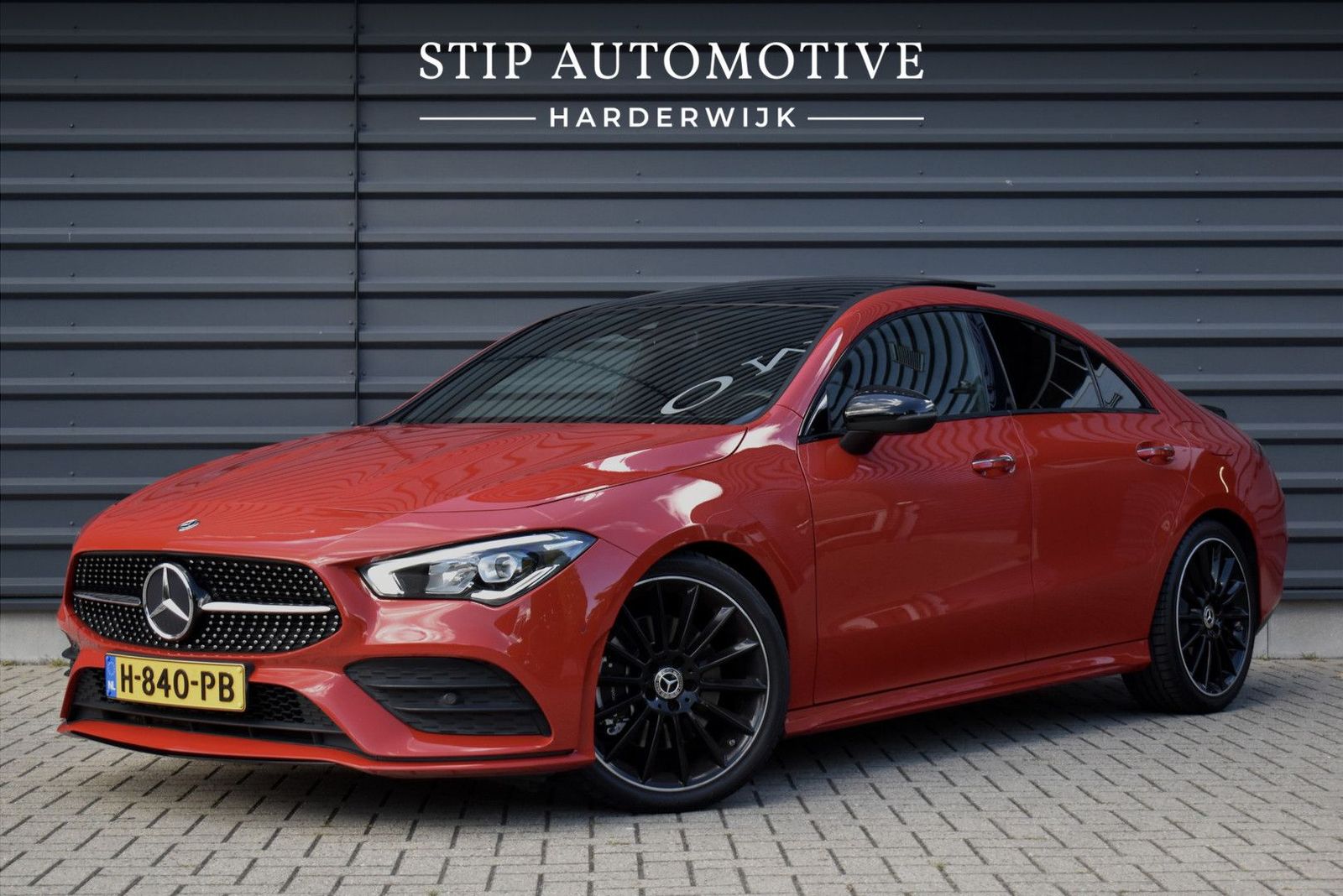 Mercedes-Benz CLA 200 AMG Line | Panorama | Sfeerverlichting |