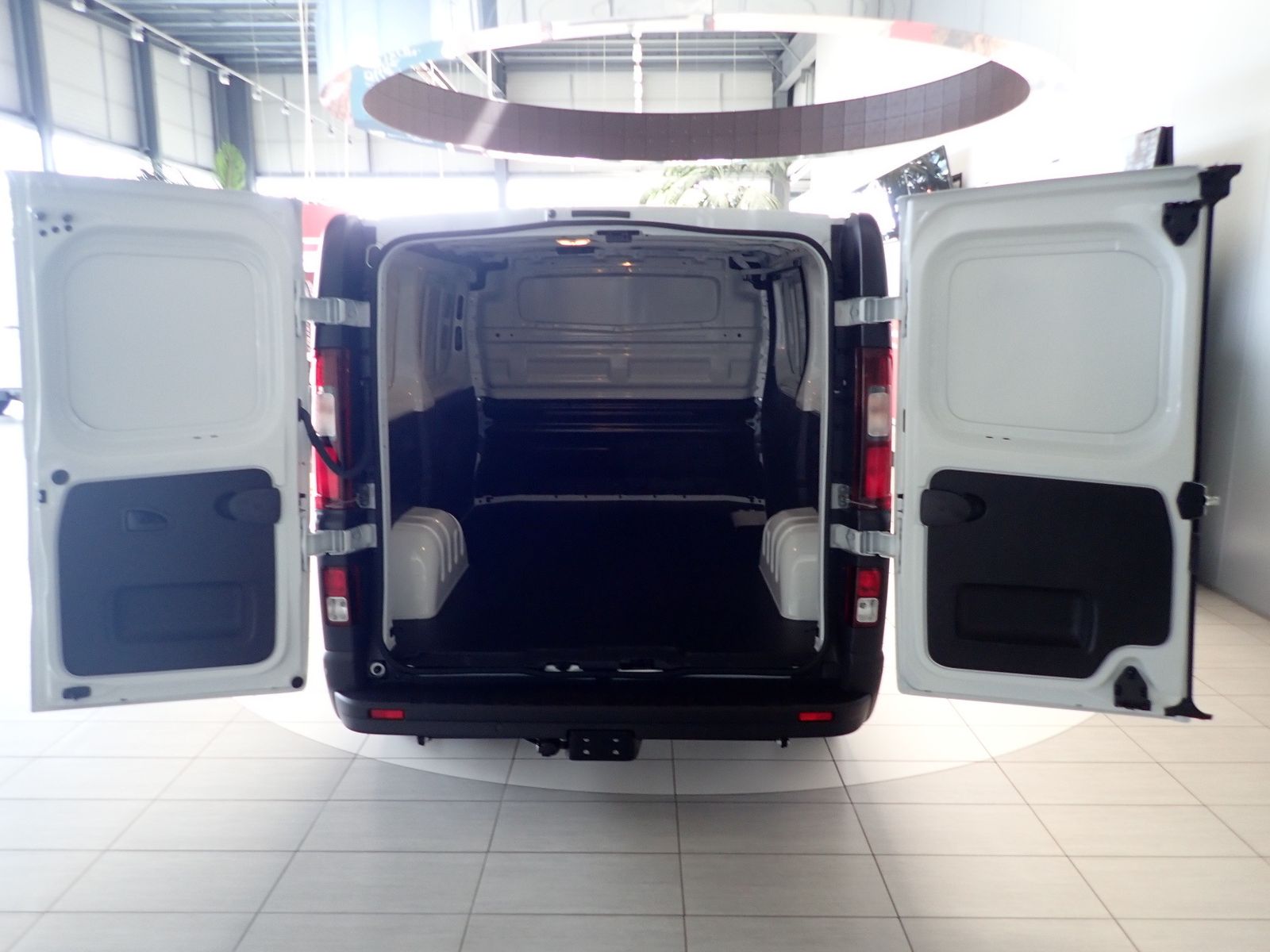 Fahrzeugabbildung Renault Trafic Lkw Komfort L1H1 3,0t Blue dCi 130 MY25
