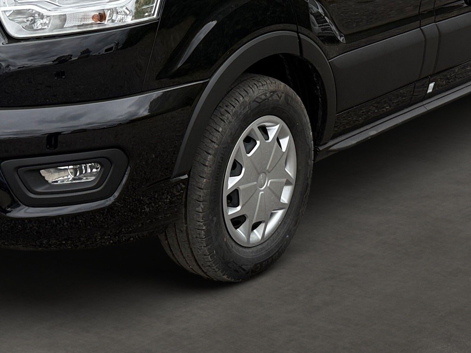 Fahrzeugabbildung Karmann Dexter 4x4 DE 570 AW Klima, RFK, Heizung 4KW