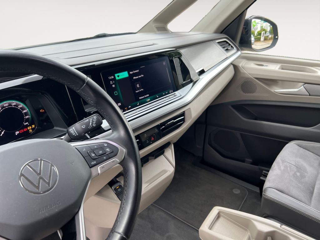 Fahrzeugabbildung Volkswagen Multivan 2,0 TDI LÜ Life iQ.Light Multitisch