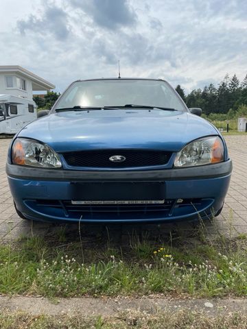 Ford Fiesta *1.3   ->ALLWETTERREIFEN<-