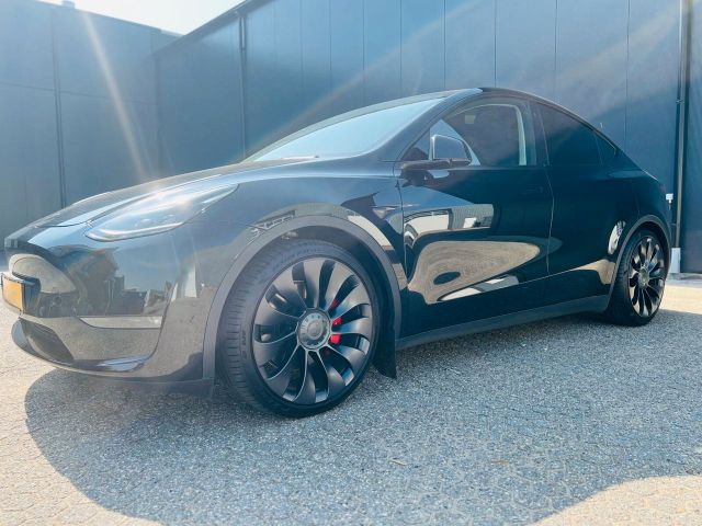 Tesla Model Y Model Y Performance AWD