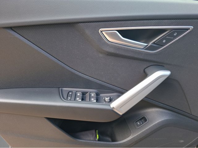 Q2 35 TFSI advanced, AHK, Klima, LED-Scheinwerfe