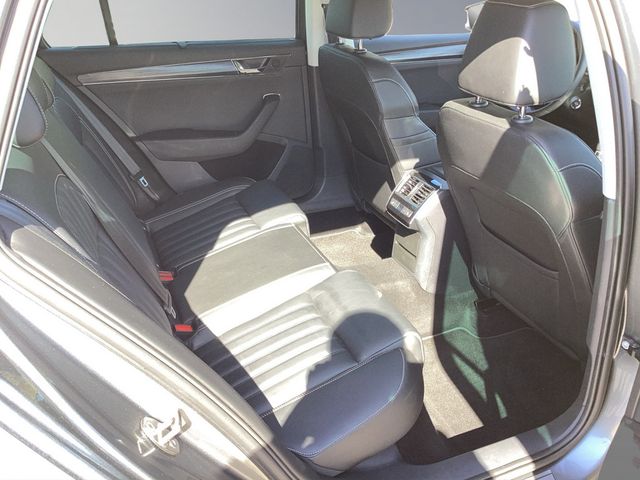 Superb Combi 2.0TDI DSG Style