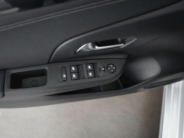 Corsa F FACELIFT GS AT+LED+NAVI+RÜCKFAHRKAMERA+S