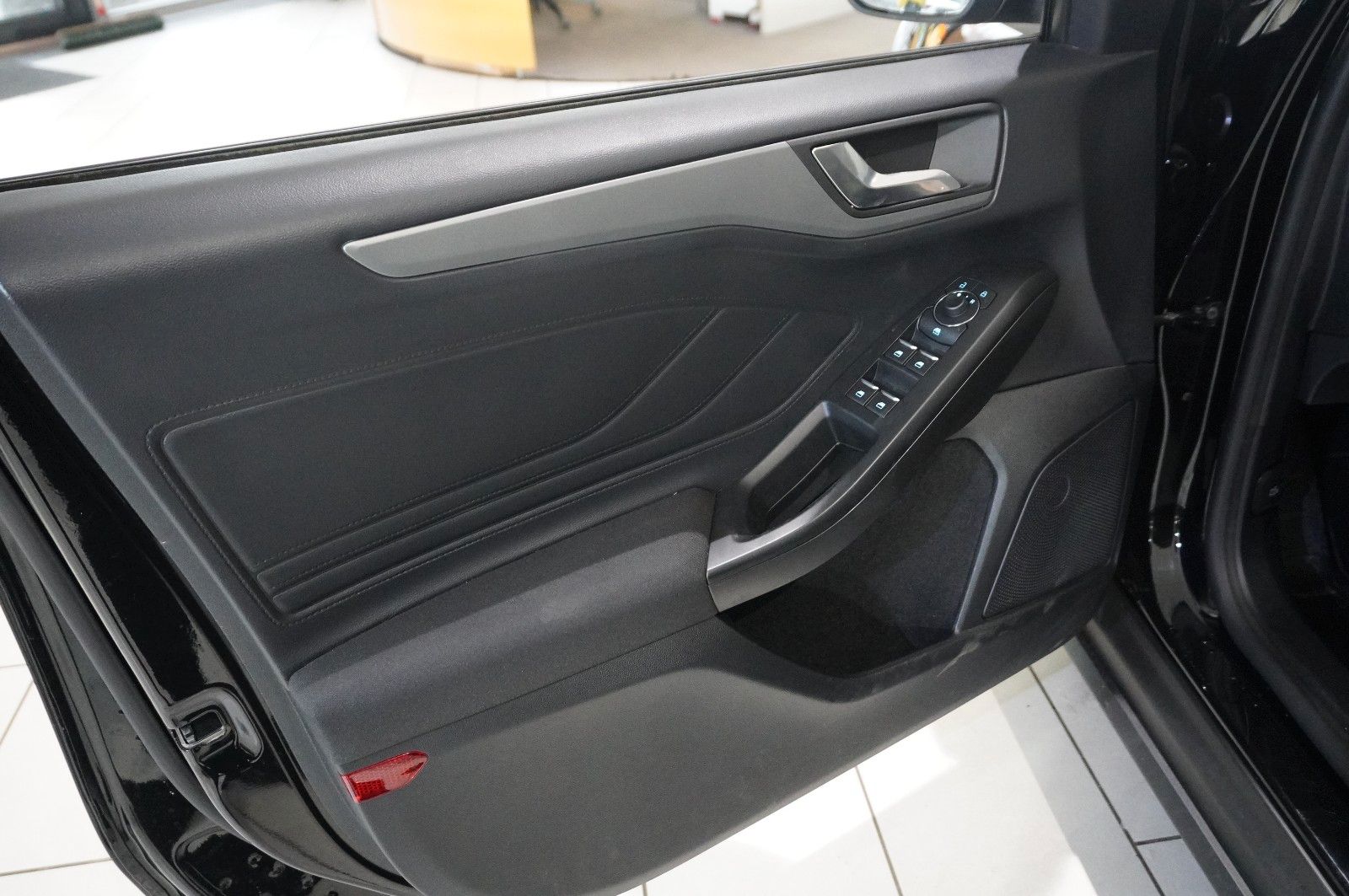 Fahrzeugabbildung Ford Focus Turnier 1.5D COOL & CONN NAVI/LED/SPORT/SH