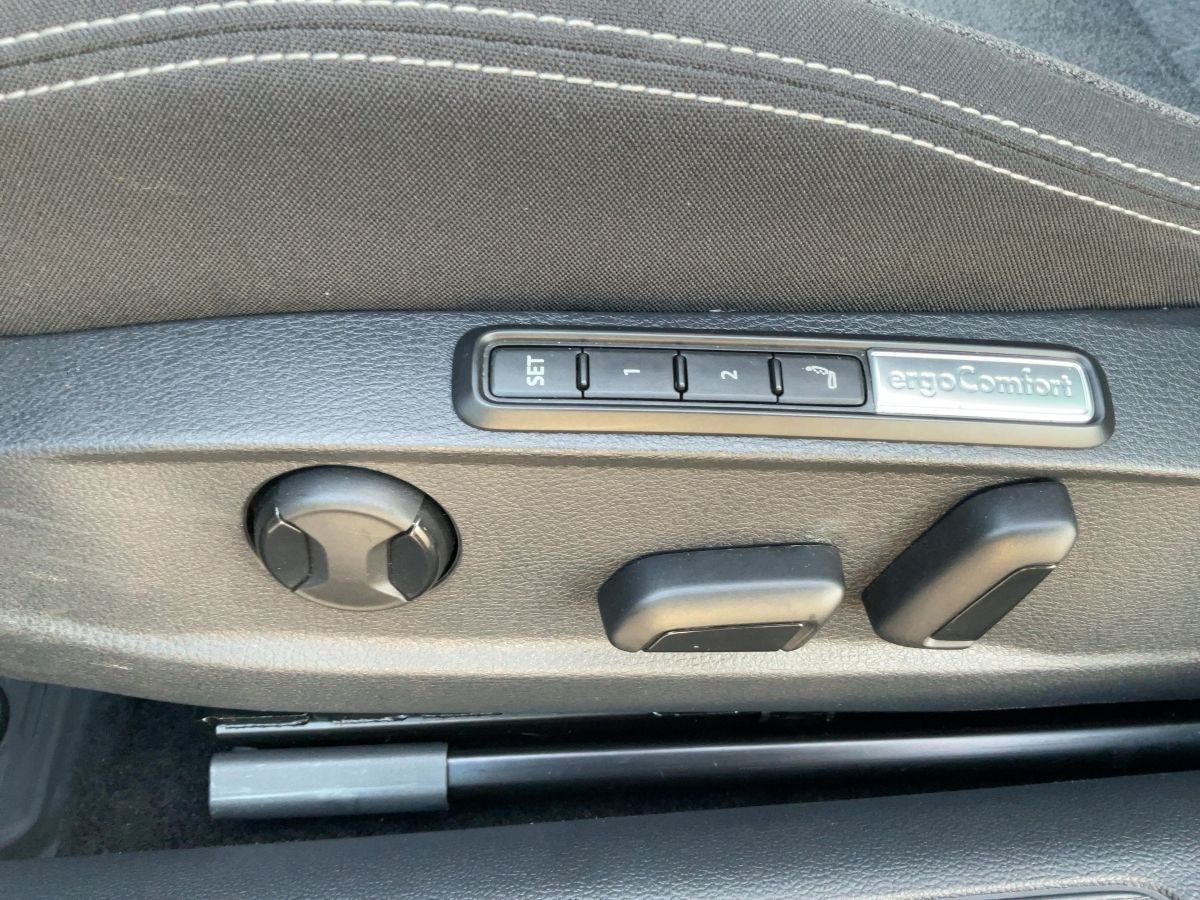 Volkswagen Passat Variant - Bild 18