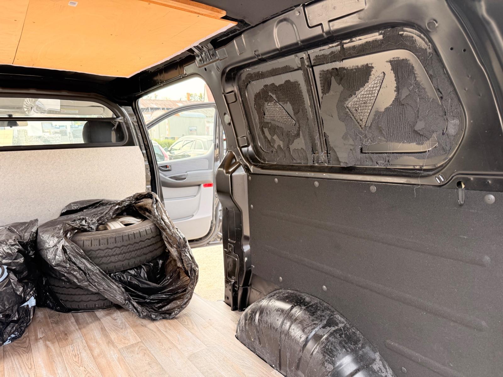 Hyundai H-1 Kasten,Klima,AHK,TÜV 11.2027