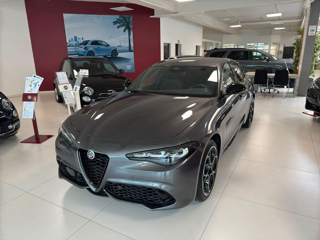 Giulia 2.0 Turbo 16V 206kW AT8-Q4 Veloce