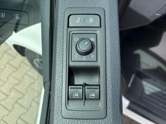 Fahrzeugabbildung Volkswagen T6 Multivan Trendline 2.0TDI DSG Shz LED*PDC*GRA