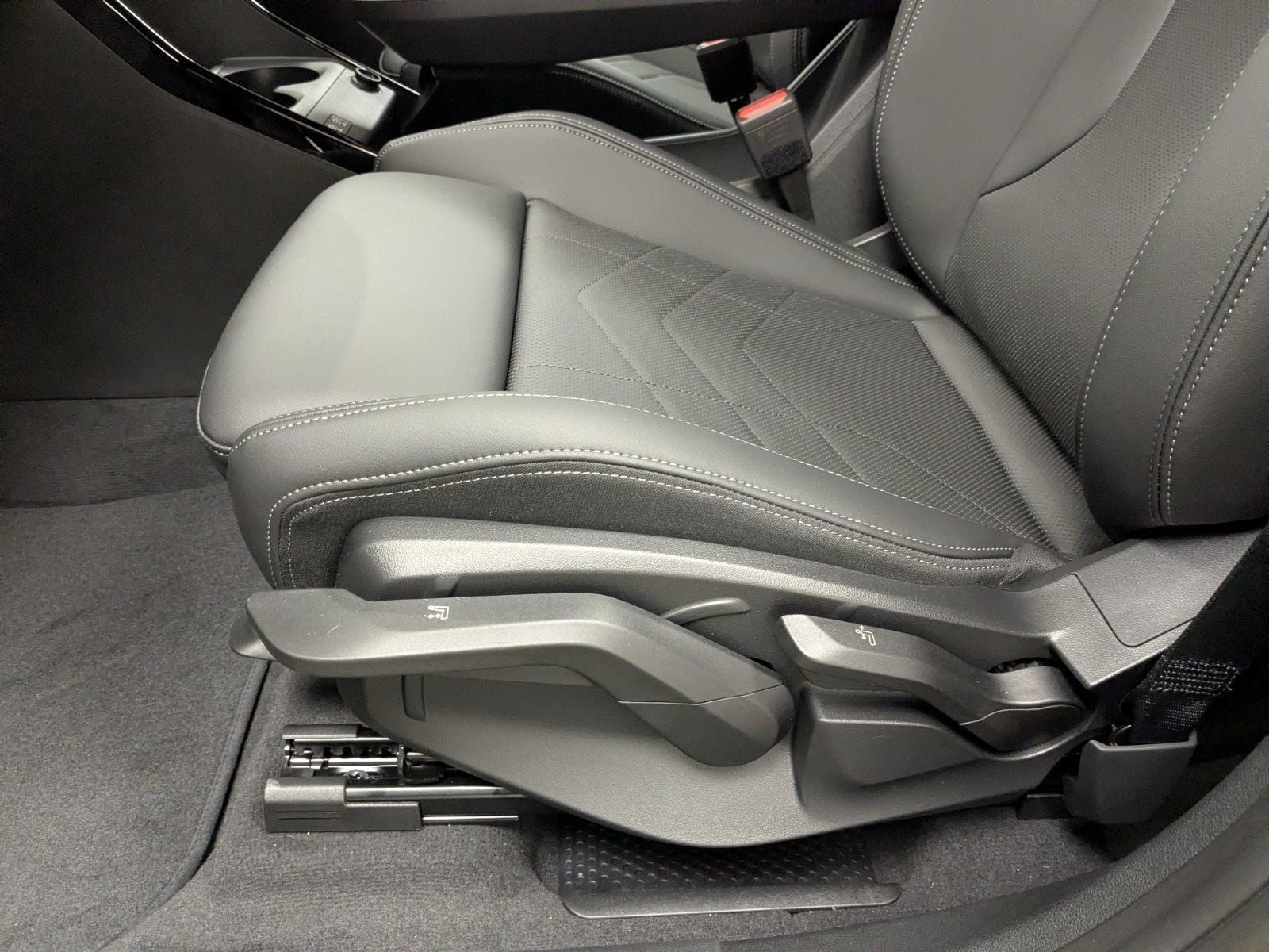 BMW 216 Active Tourer - Bild 11