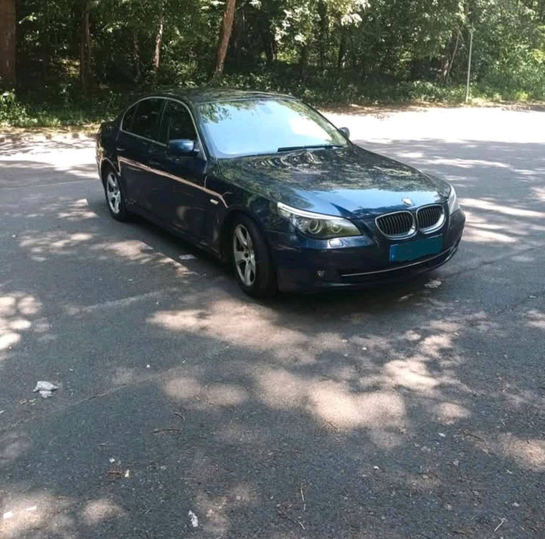 BMW 525