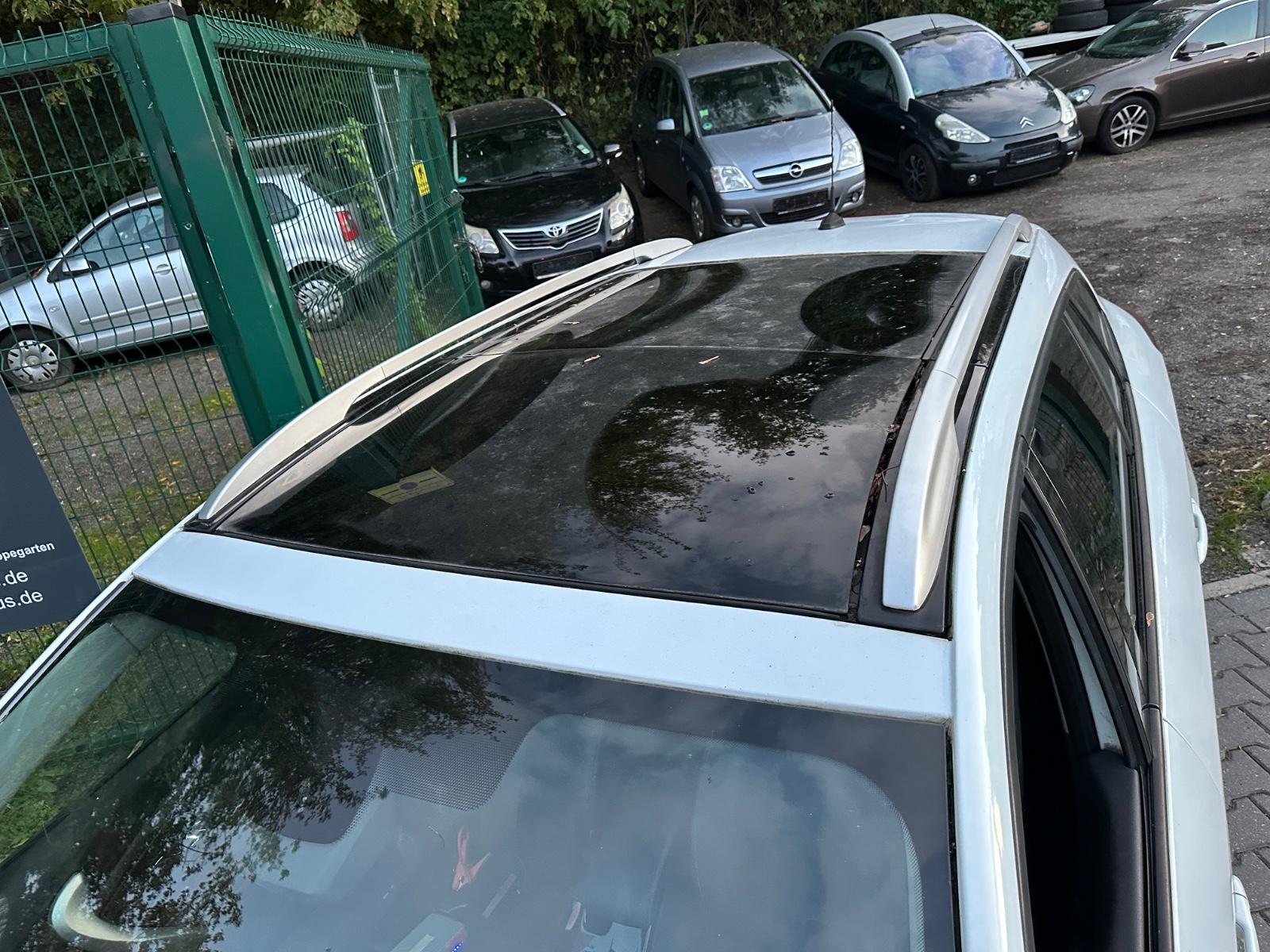 Renault Megane 2012 — photo 6