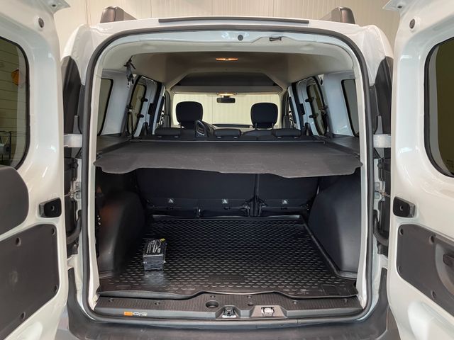 Dokker Stepway Plus 1.3 TCe 130 NAVI TEMPOMAT