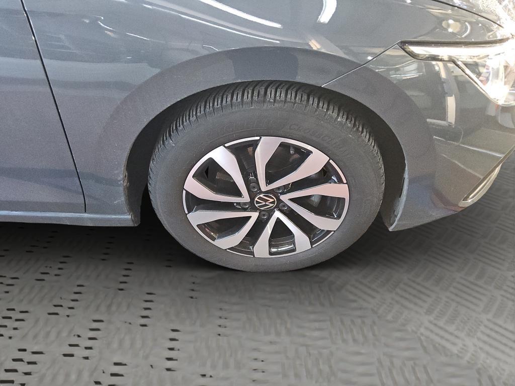 Volkswagen Golf 1.5TSI Active AHK+Navi+LED+ACC