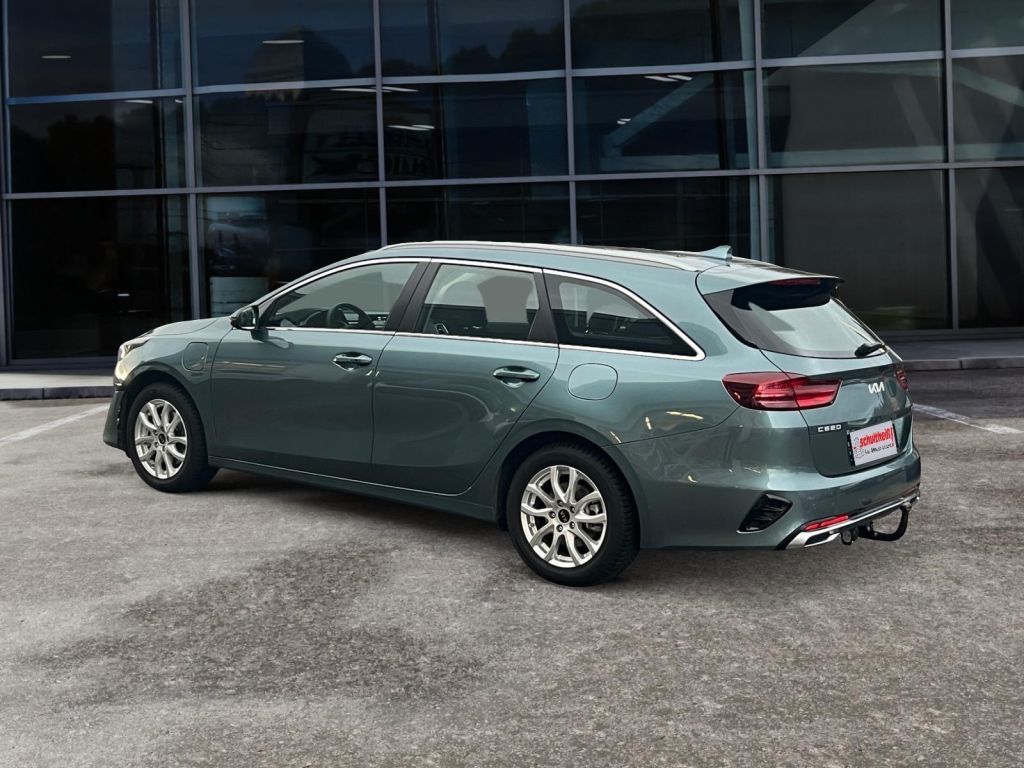 Fahrzeugabbildung Kia Ceed SW 1.6 GDI DCT OPF Plug-in-Hybrid Spirit