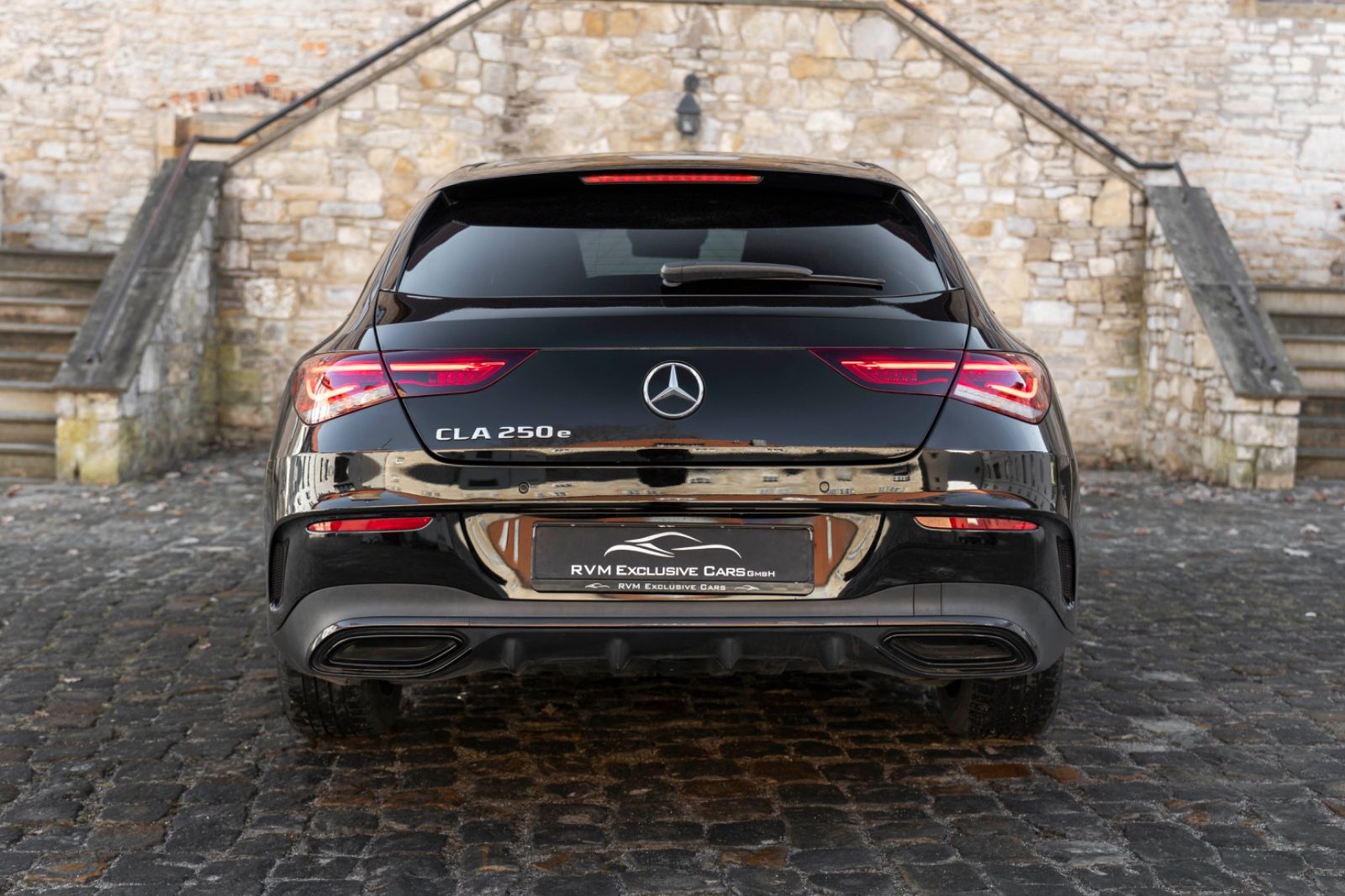 Fahrzeugabbildung Mercedes-Benz CLA 250e Shooting Brake AMG-LINE LED KAM 8FACH