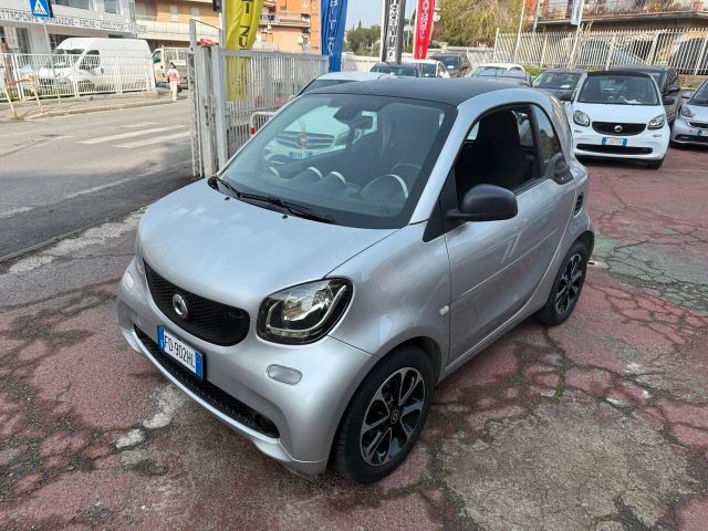 Smart SMART FORTWO AUTOMATICA 71 CV * OK NEOPATENATI