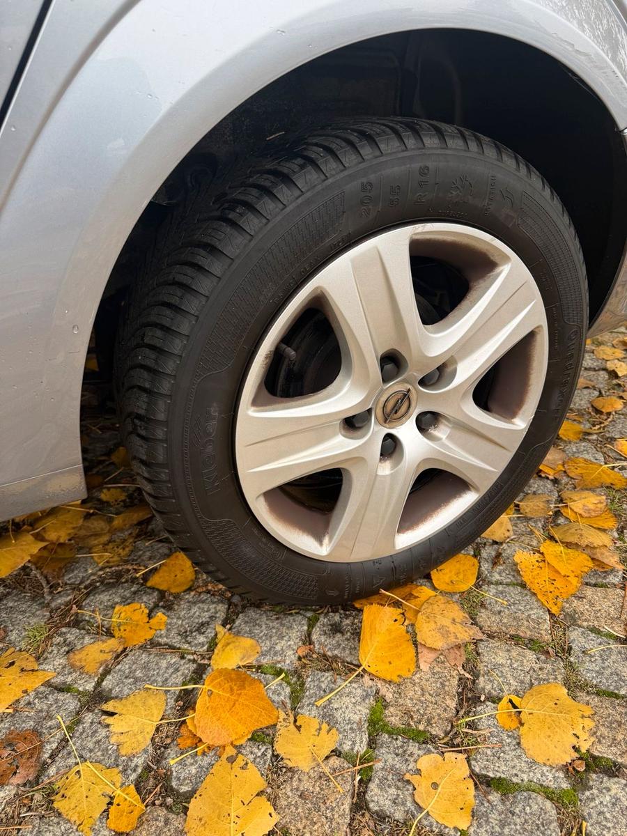 Opel Astra 2008 — photo 10