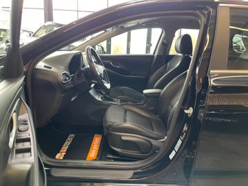 Hyundai i30 cw Premium *ACC*KAMERA*NAVI*SHZ*TEM*TOUCH*