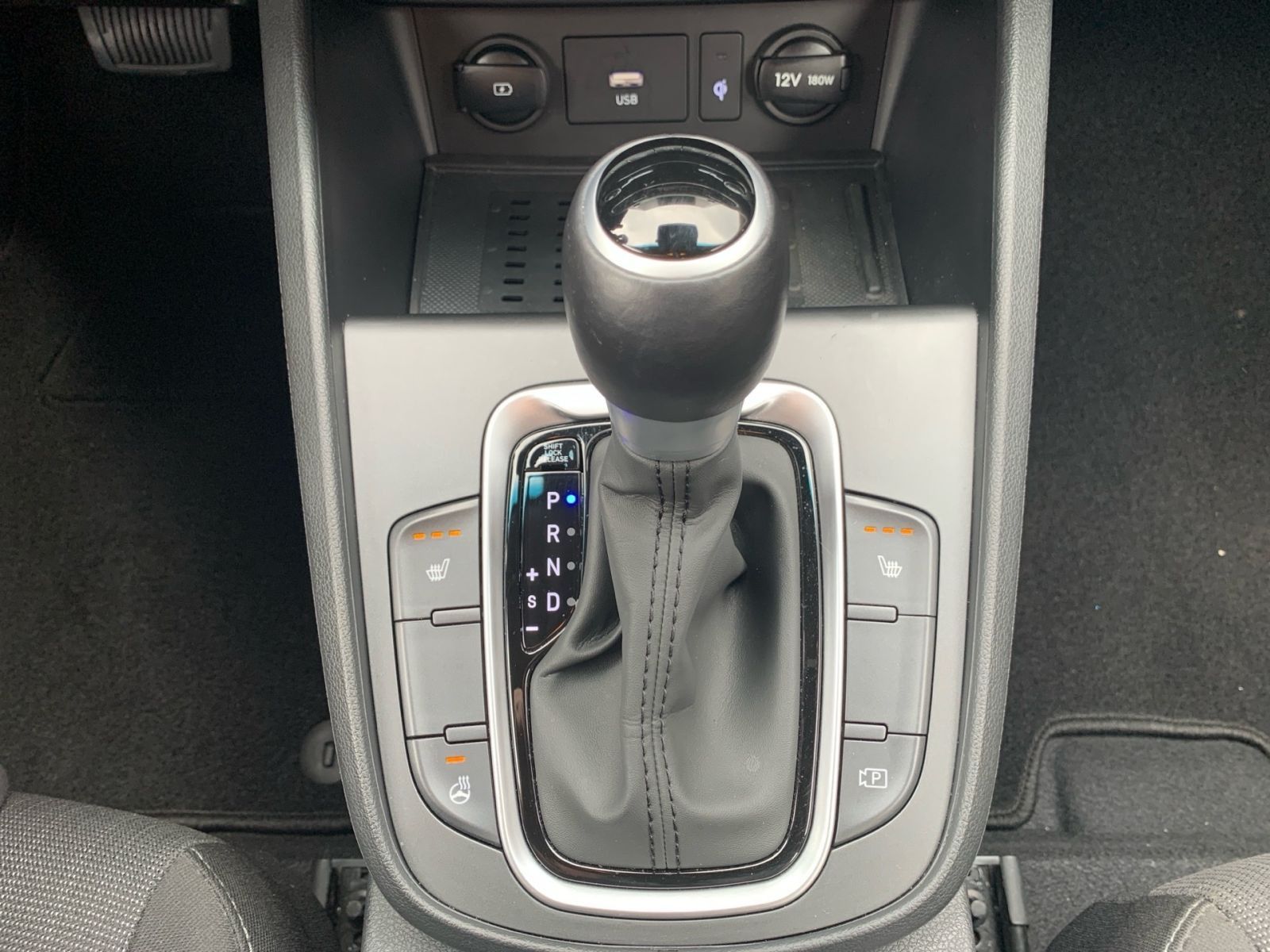 Fahrzeugabbildung Hyundai Kona 1.6 GDI Trend Hybrid LED Navi Kamera
