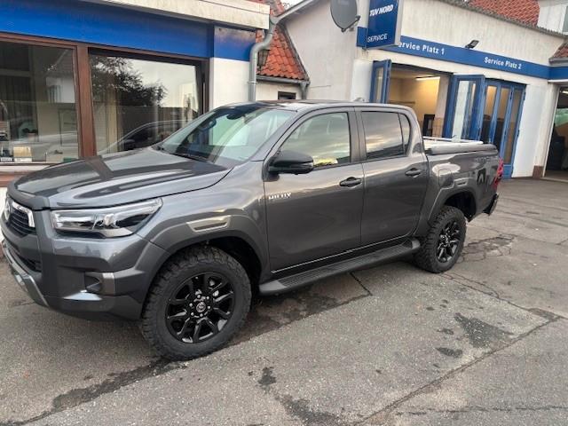 Toyota 2,8l Hilux Double Cab Invincible 360° JBL Mil Hy