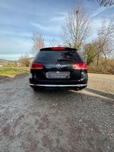 Volkswagen Passat Variant AUTOM./VOLL LEDER /SHZ - Volkswagen Passat Variant aus 2012