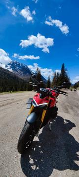 Ducati Streetfighter V4 S mit Zubehör - STREETFIGHTER