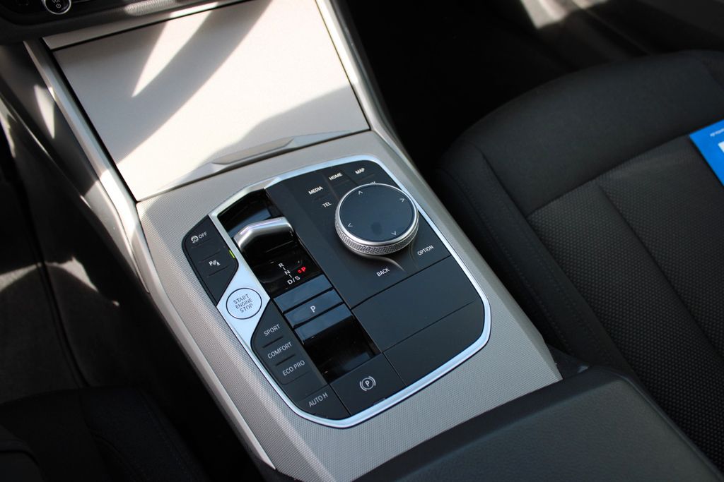 BMW 320d xDrive Touring AUT NAVI LED SHZ LIVE COCKPI